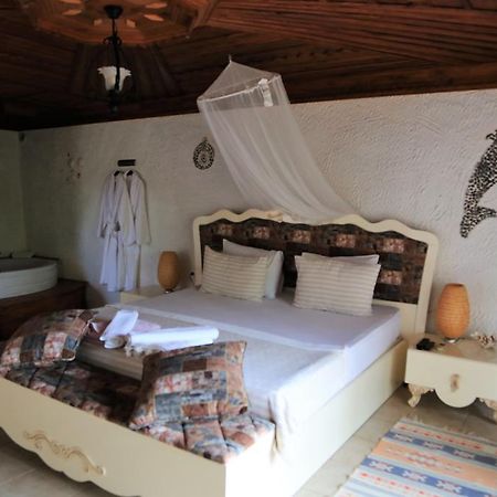 Dolphin Hotel Селимие Екстериор снимка