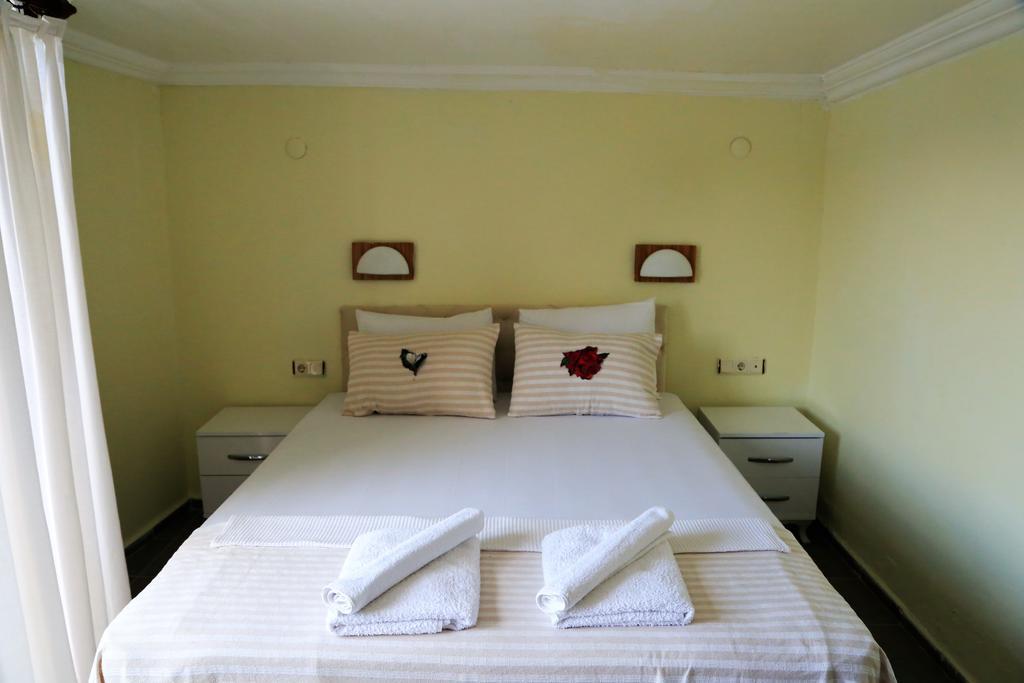 Dolphin Hotel Селимие Екстериор снимка